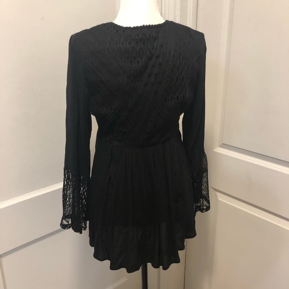 Ladies button up top size medium - Picture 5 of 7